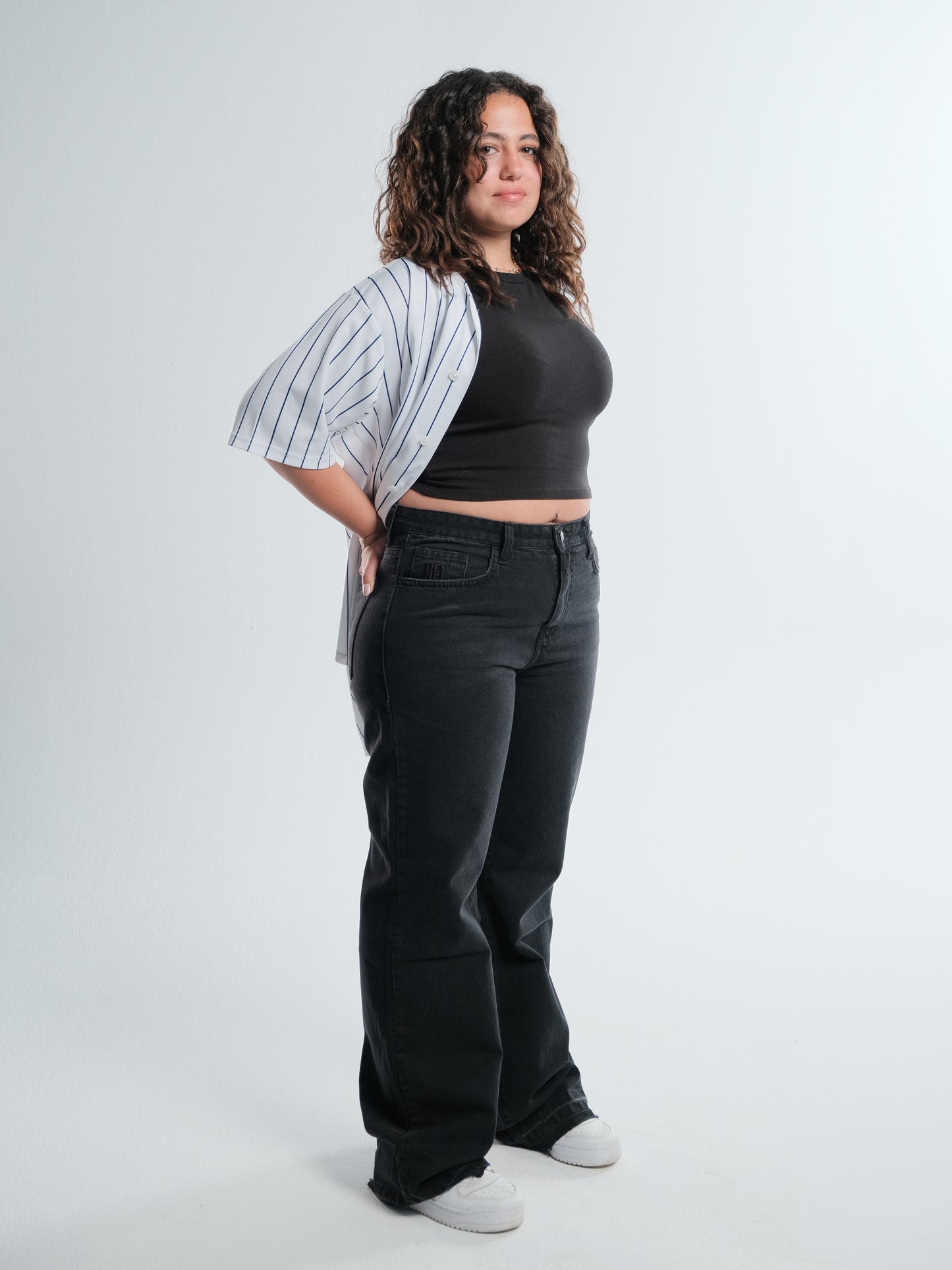 Black Mid Rise Straight