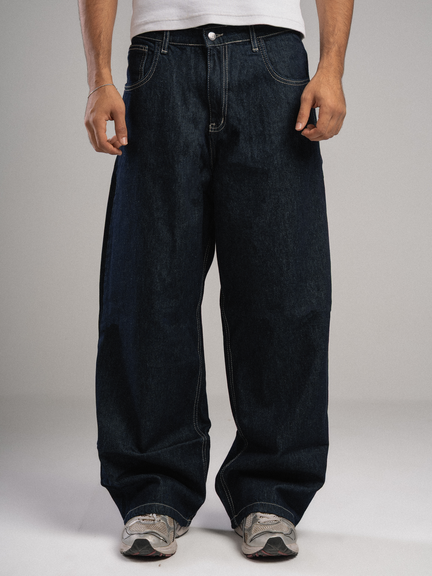 Raw baggy jeans