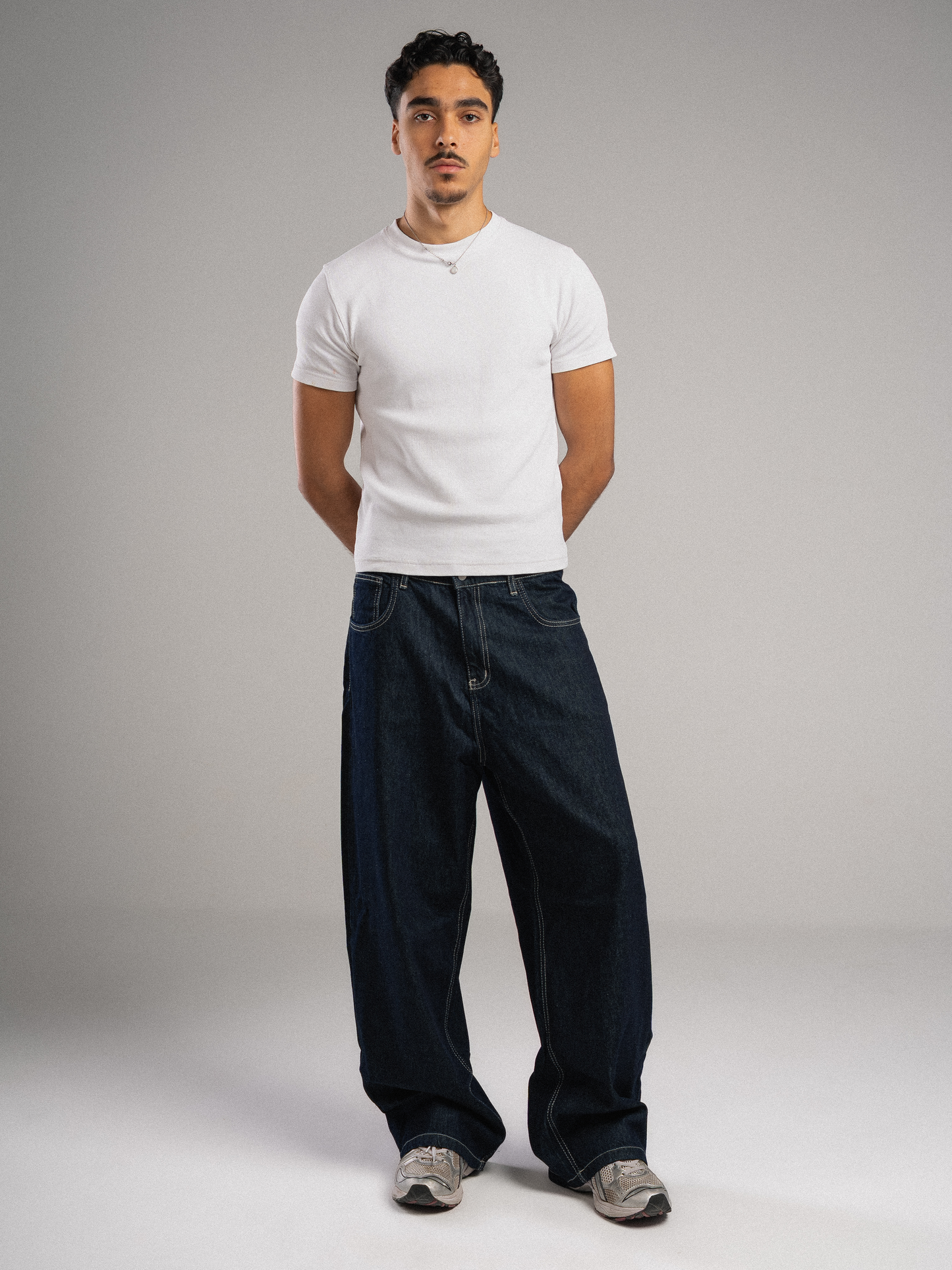 Raw baggy jeans