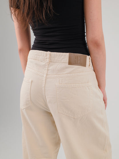 Off-White Barrel Jeans