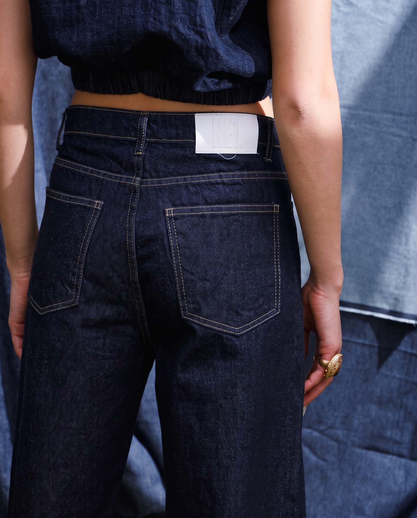 Raw Wide-Leg High-Waist Jeans
